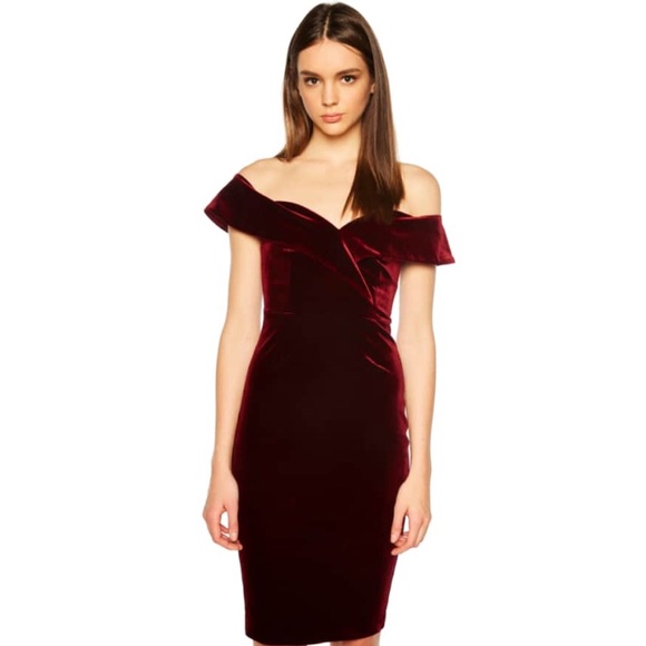 Bardot Dresses & Skirts - BARDOT BELLA VELVET OFF SHOULDER DRESS ♥️IN STORES